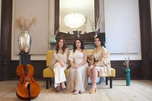 The Graces Trio treedt op tijdens het Grachtenfestival