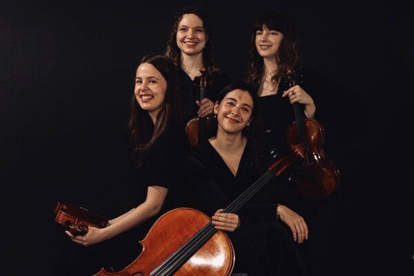 Dasha Serck en Hera Quartet spelen Schubert, Brahms en Smetana